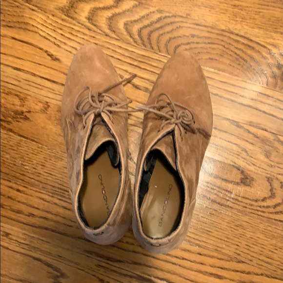 NWOT Bandolino laced bootie - Picture 4 of 4